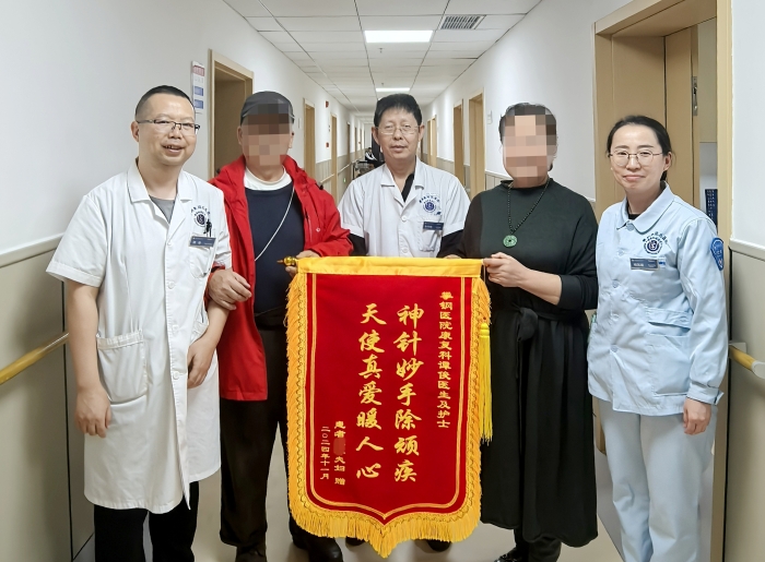 DF0CF61EC40E0775C38BE81493324D3C DF0CF61EC40E0775C38BE81493324D3C